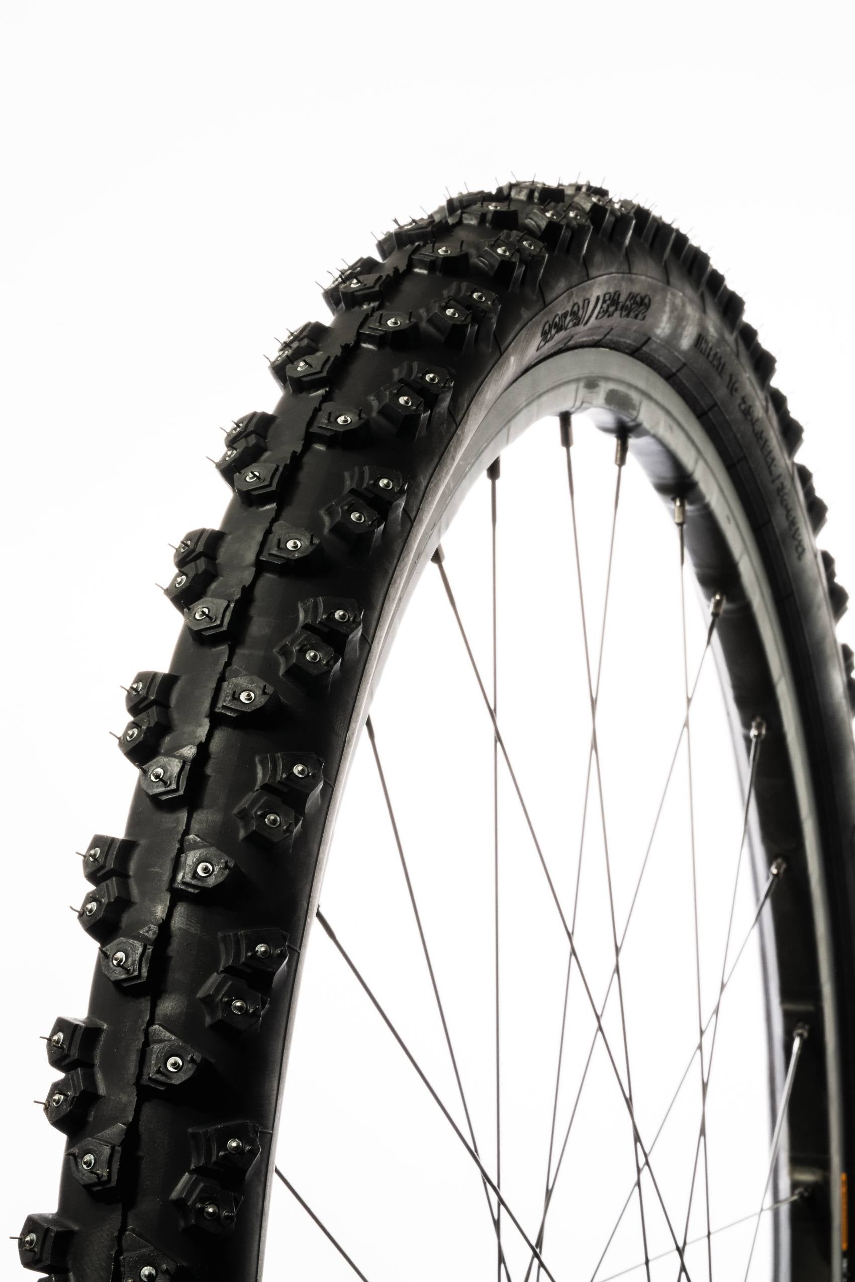 Suomi Tyres Gazza Extreme 26 x 2,10" Piggdekk by Sykkelkomponenter